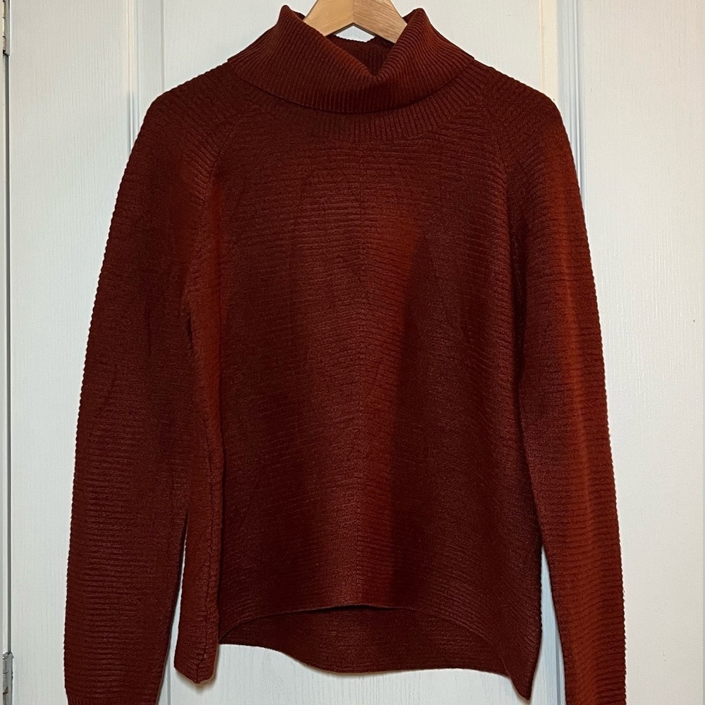Kuhl Solace Sweater in Copper Brown Cowl Neck Ribbed Knit S Merino/Organic Blend